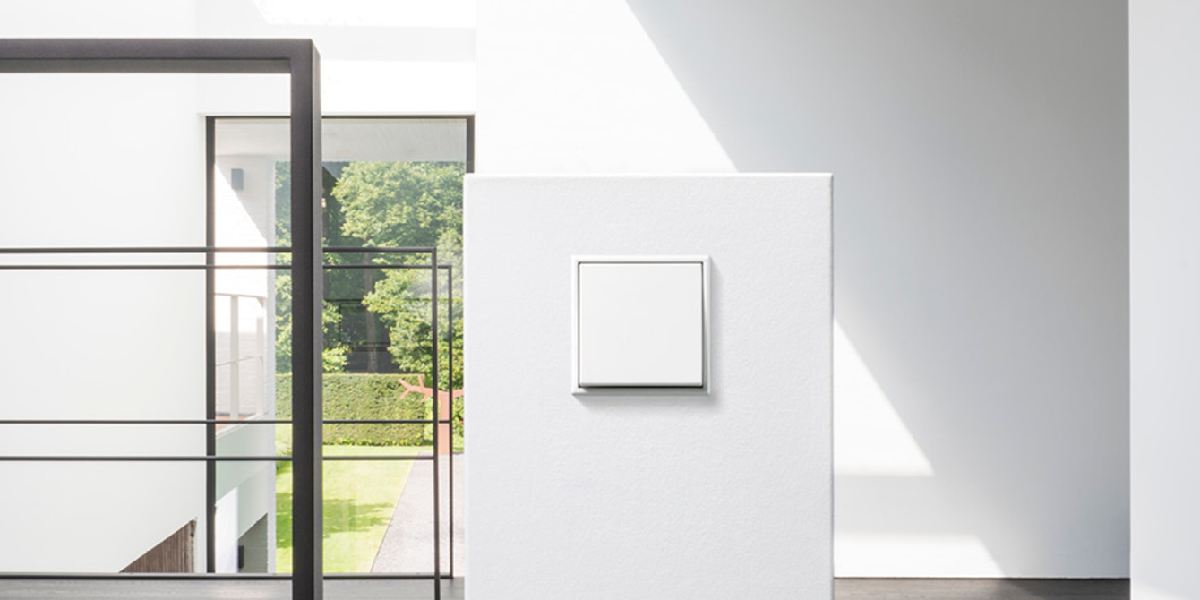 JUNG Schalterprogramme bei Mäckle Elektrotechnik GmbH & Co.KG in Blaustein, Württ